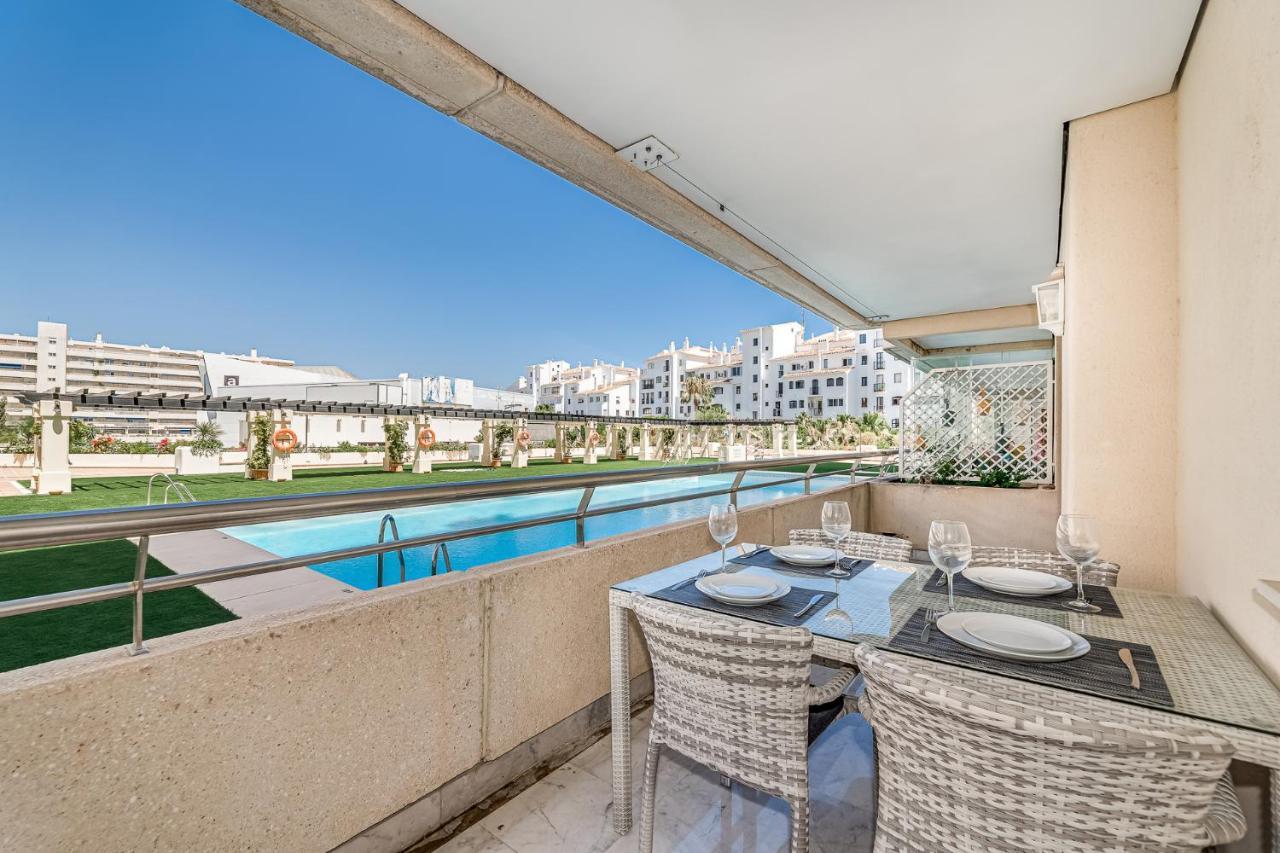 New And Modern In The Heart Of Puerto Banus Appartamento Marbella